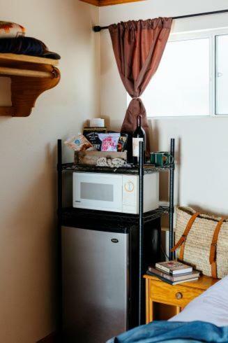 Honey Bear Lodge & Cabins بيغ بير لاكي، سان بيرناردينو، كاليفورنيا الغرفة الصورة
